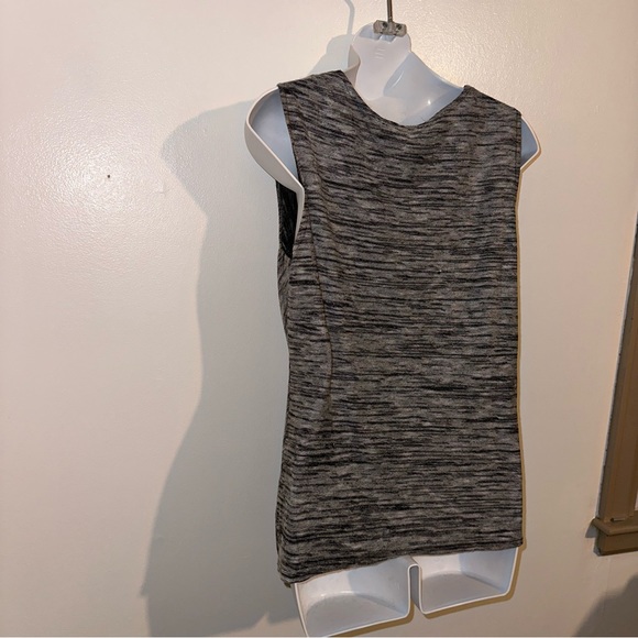 BCBGMaxAzria sleeveless faux Wrap around top, size medium, gray/black - Picture 8 of 16